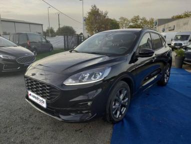 Voir le détail de l'offre de cette FORD Kuga 2.5 Duratec 190ch FHEV E85 ST-Line BVA de 2022 en vente à partir de 258.58 €  / mois