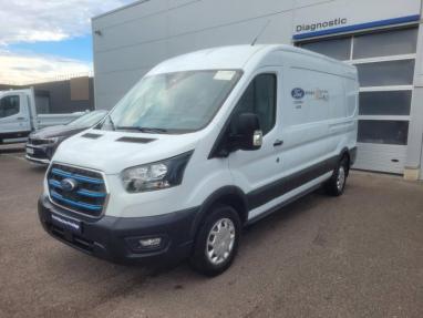 Voir le détail de l'offre de cette FORD Transit 2T Fg PE 350 L3H2 135 kW Batterie 75/68 kWh Trend Business de 2023 en vente à partir de 708.39 €  / mois