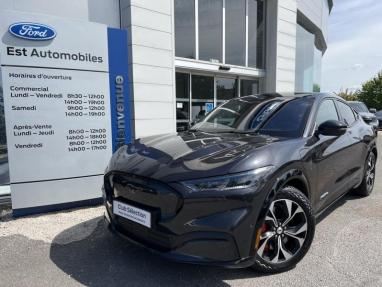 Voir le détail de l'offre de cette FORD Mustang Mach-E 351ch Extended Range 99kWh Premium AWD de 2022 en vente à partir de 326.79 €  / mois